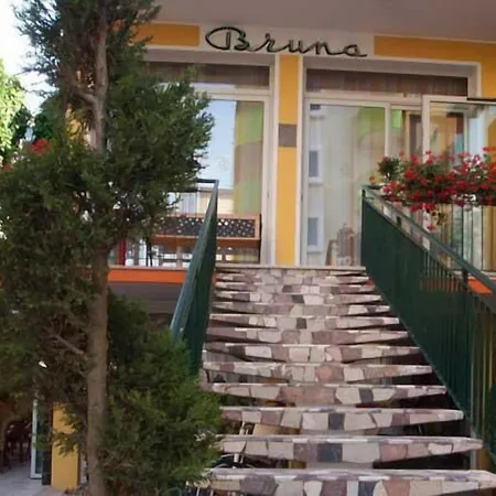 Hotel Bruna 2*
