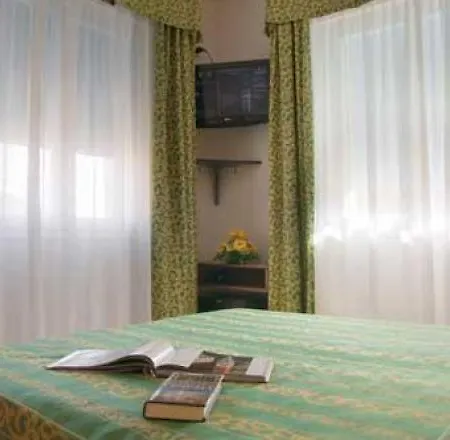 Hotel Bruna 2*